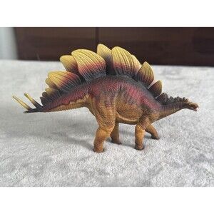 Safari Ltd Stegosaurus Dinosaur Figure 2007 Realistic Toy Educational